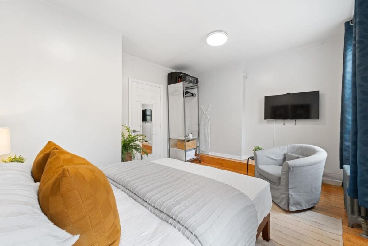 Convenient 2br - Walking Distance To Times Square * New York
