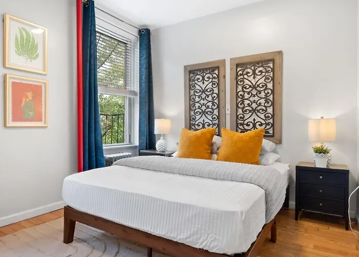 Convenient 2Br - Walking Distance To Times Square